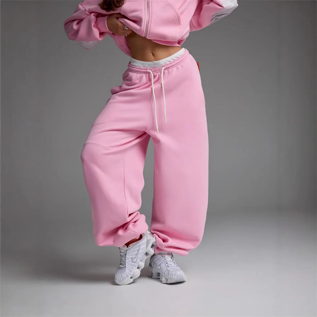 Casual pants for women with a loose fit and elastic waistband Lune London