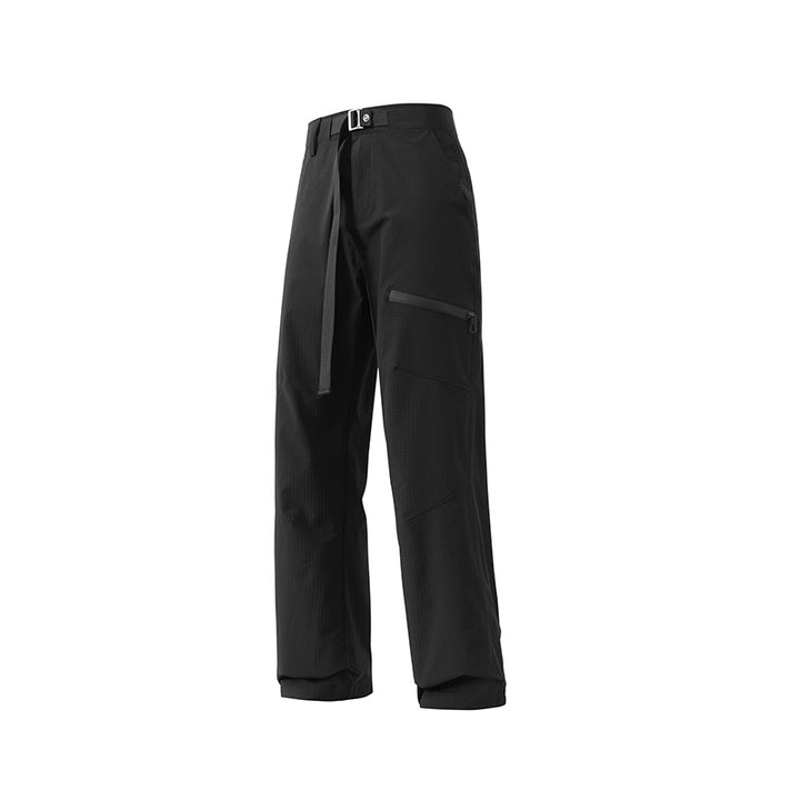 Functional leisure pants for men with practical zip pockets Lune London