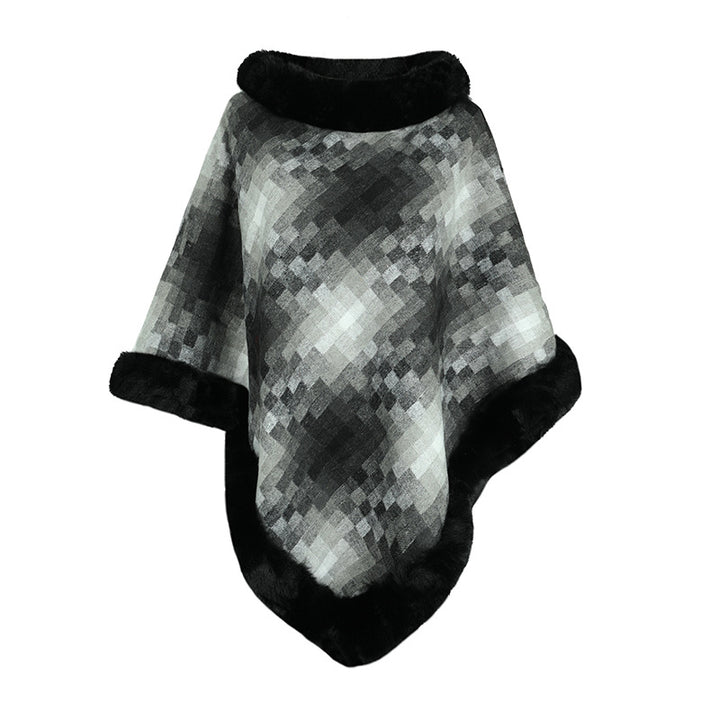 Ladies fashion poncho with luxurious faux fur collar Lune London