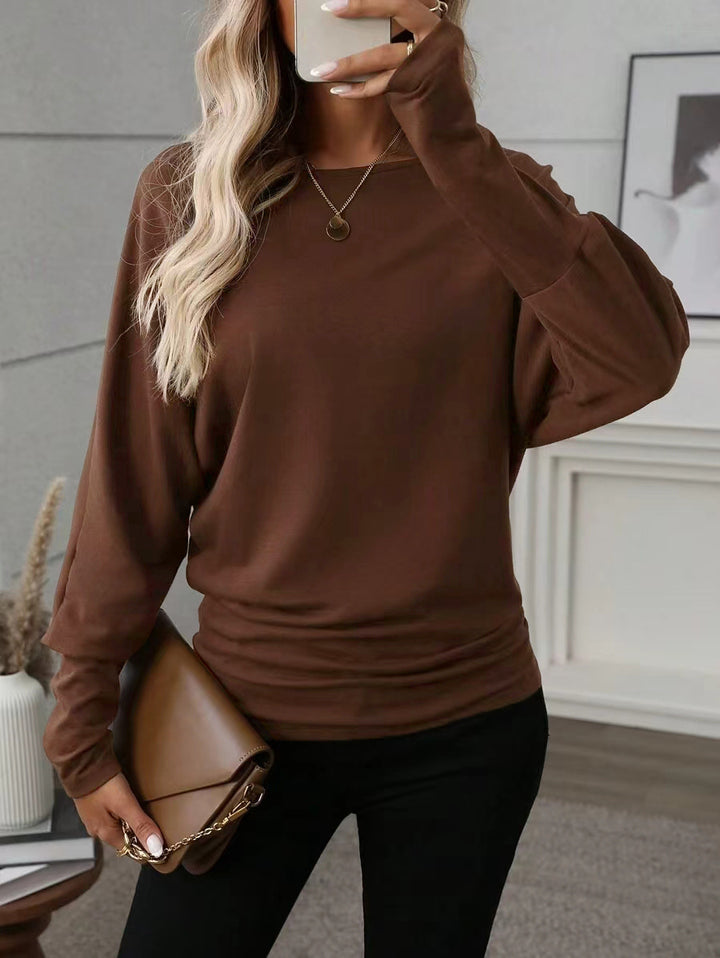 Chemise décontractée pour femmes à manches longues avec coupe ample et silhouette élégante Chic & Stil