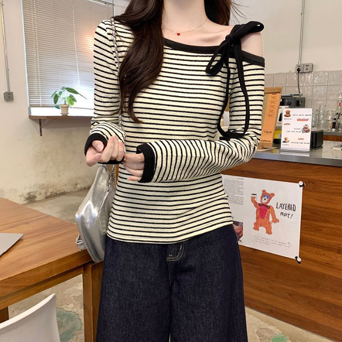 Women’s fashionable long sleeve shirt with off-shoulder design Chic & Stil