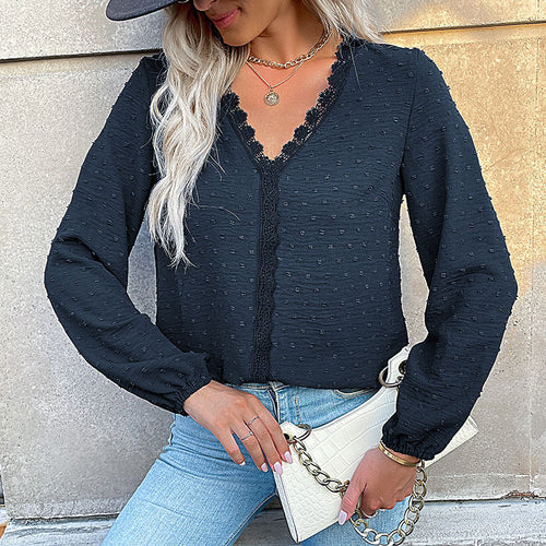 Women's blouse with V-neck and elegant lace Lune London