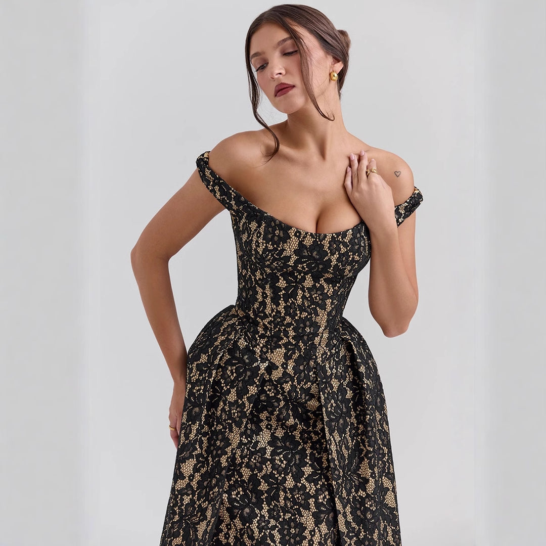 High-quality lace dress for women in elegant A-line cut Chic & Stil