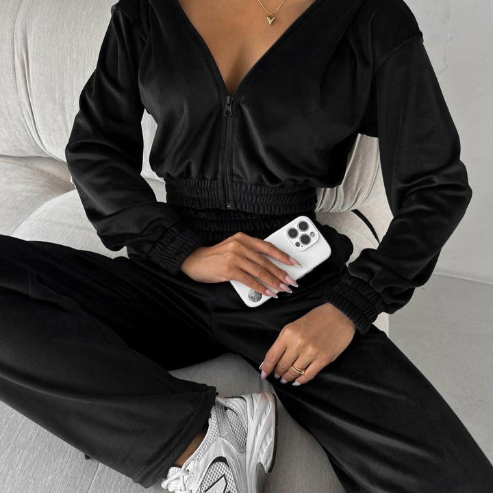 Women's sports outfit with elastic waistband and modern zipper Lune London