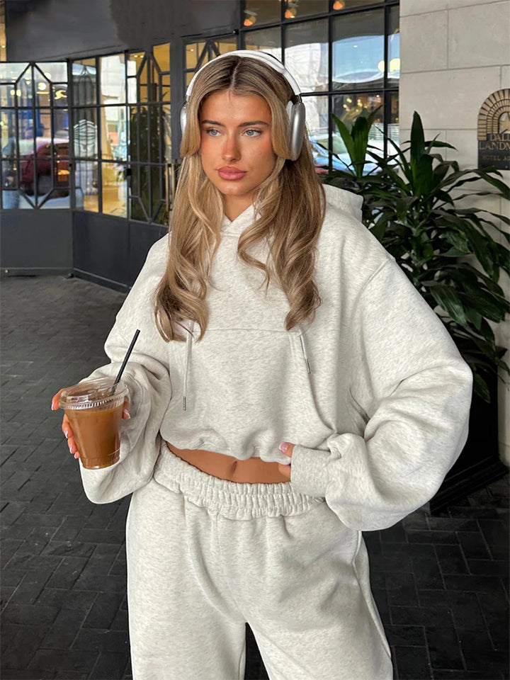 Lune London women's trendy cropped hoodie and relaxed jogger pants set