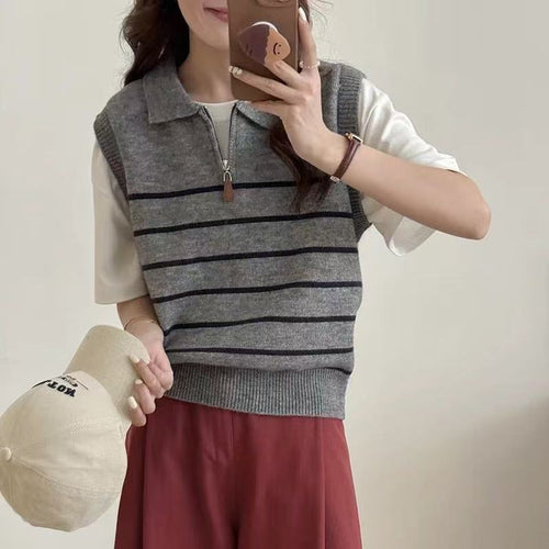 Pull en tricot pour femmes avec fermeture éclair et motif rayé Chic & Stil