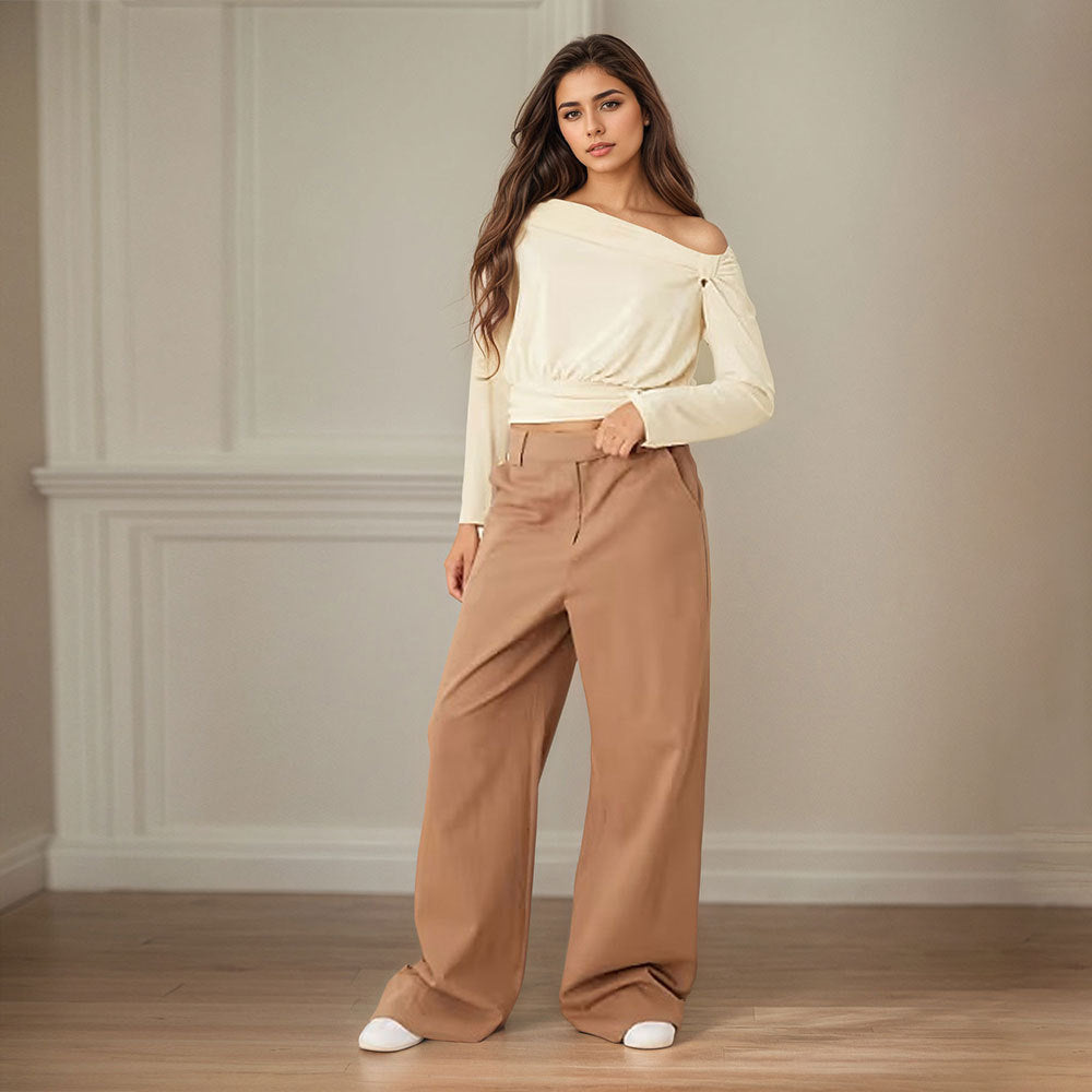 Elegant off-shoulder top for women with draped design and gathers Chic & Stil