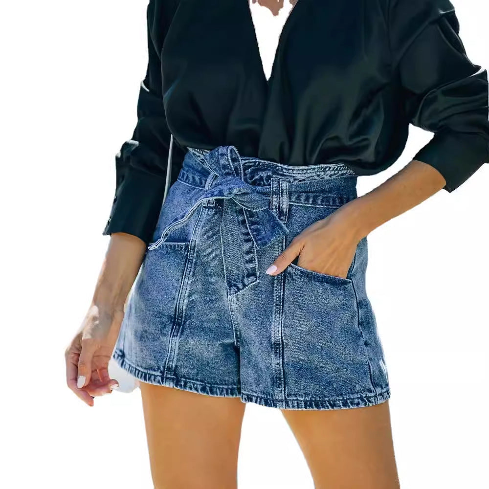Shorts en denim taille haute pour femmes avec ceinture amovible Chic & Stil