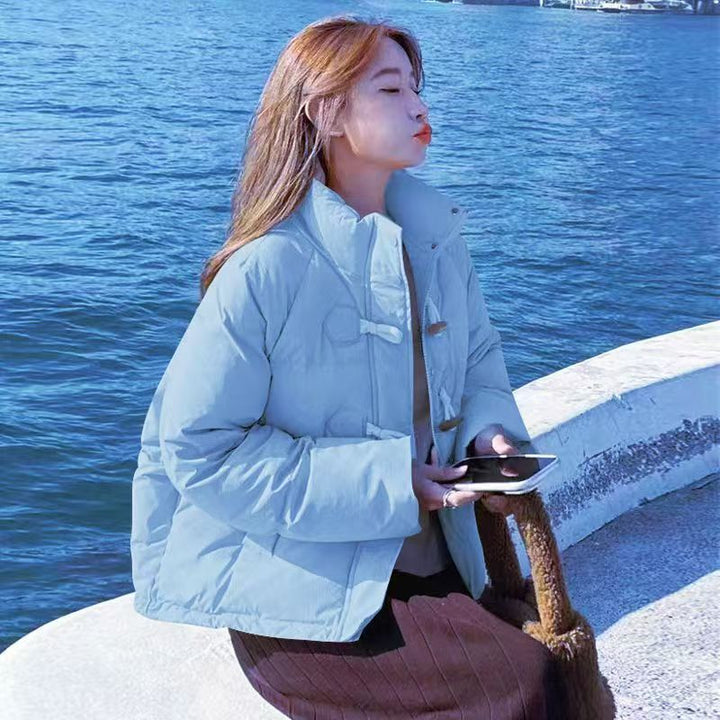 Veste matelassée oversize pour femme avec col haut et détails de bouton Chic & Stil