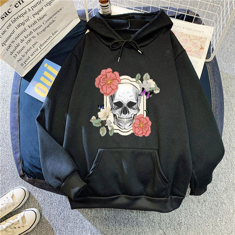Women's hoodie with detailed skull design and floral print Chic & Stil