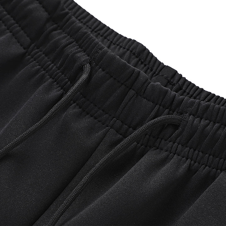 Casual sweatshirt and jogger pants set for men Lune London