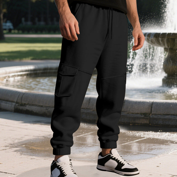 Cargo jogger pants for men with side pockets and elastic waist Lune London