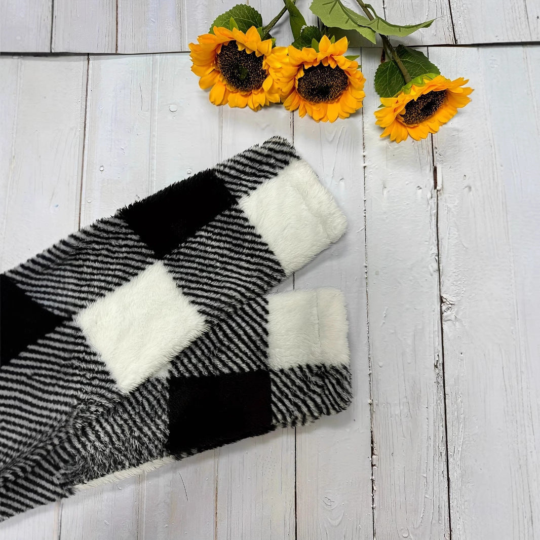 Flannel jacket for women with a large check pattern and a soft inner lining Lune London