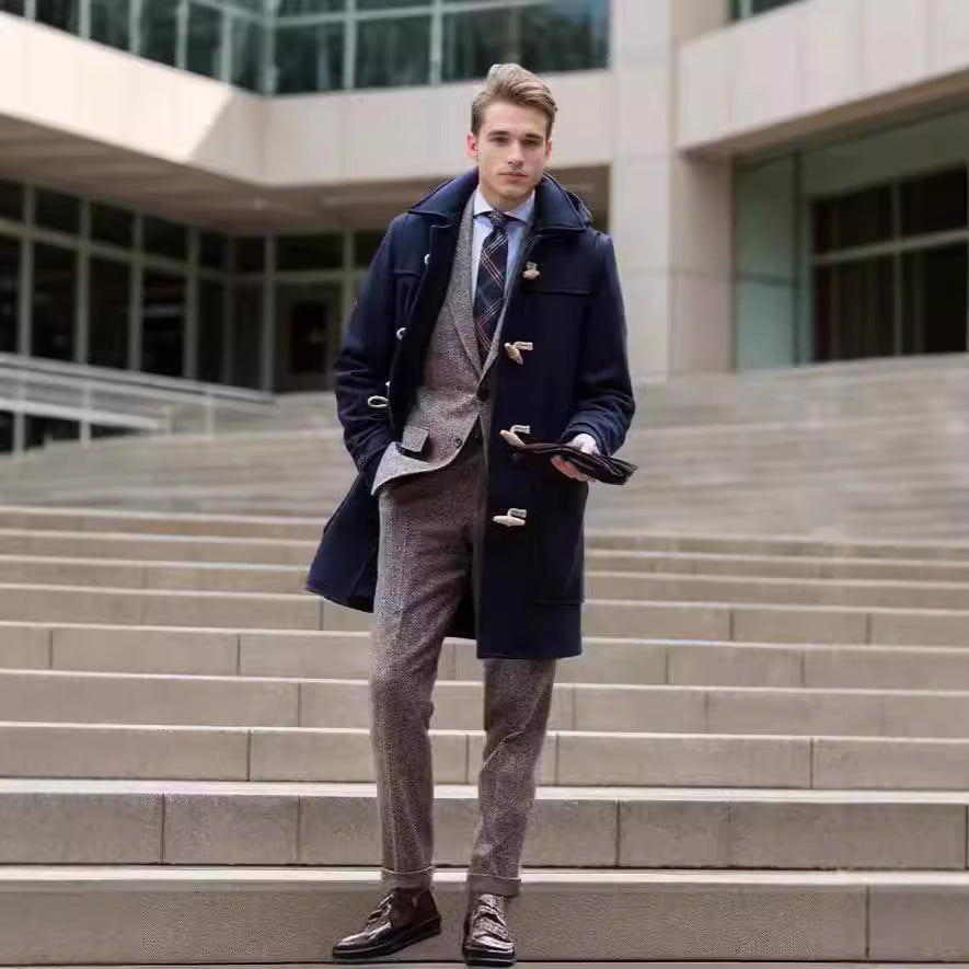 Elegant duffle coat for men with classic design Lune London