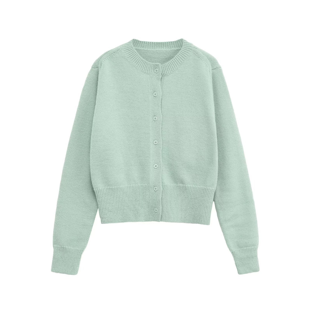 Short knitted jacket for women with buttons and soft material Lune London
