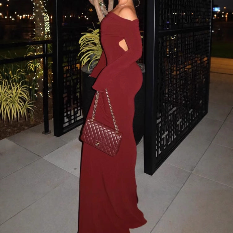 Maxi off-shoulder dress for women with creative cut-out details and a fitted design Chic and Style