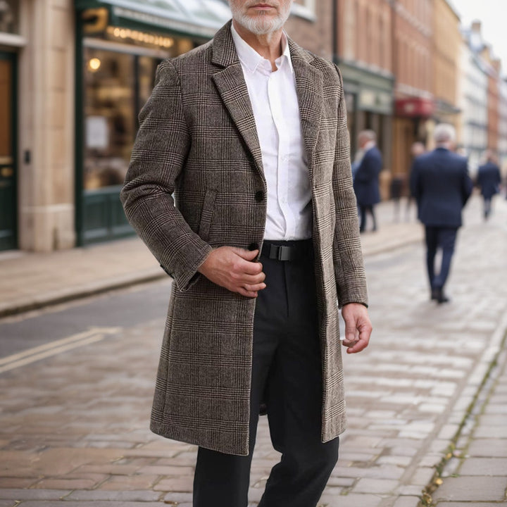 Elegant checkered coat for men made of high-quality material Lune London