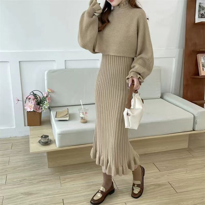 Knitted dress for women with high collar and ribbed structure Lune London