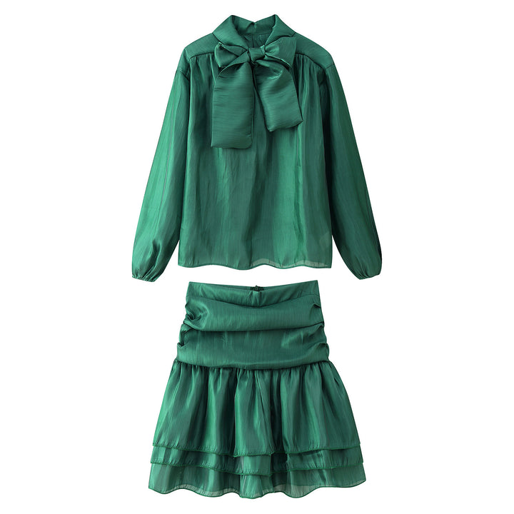 Women's set composed of an elegant blouse with bow detail and voluminous skirt Lune London