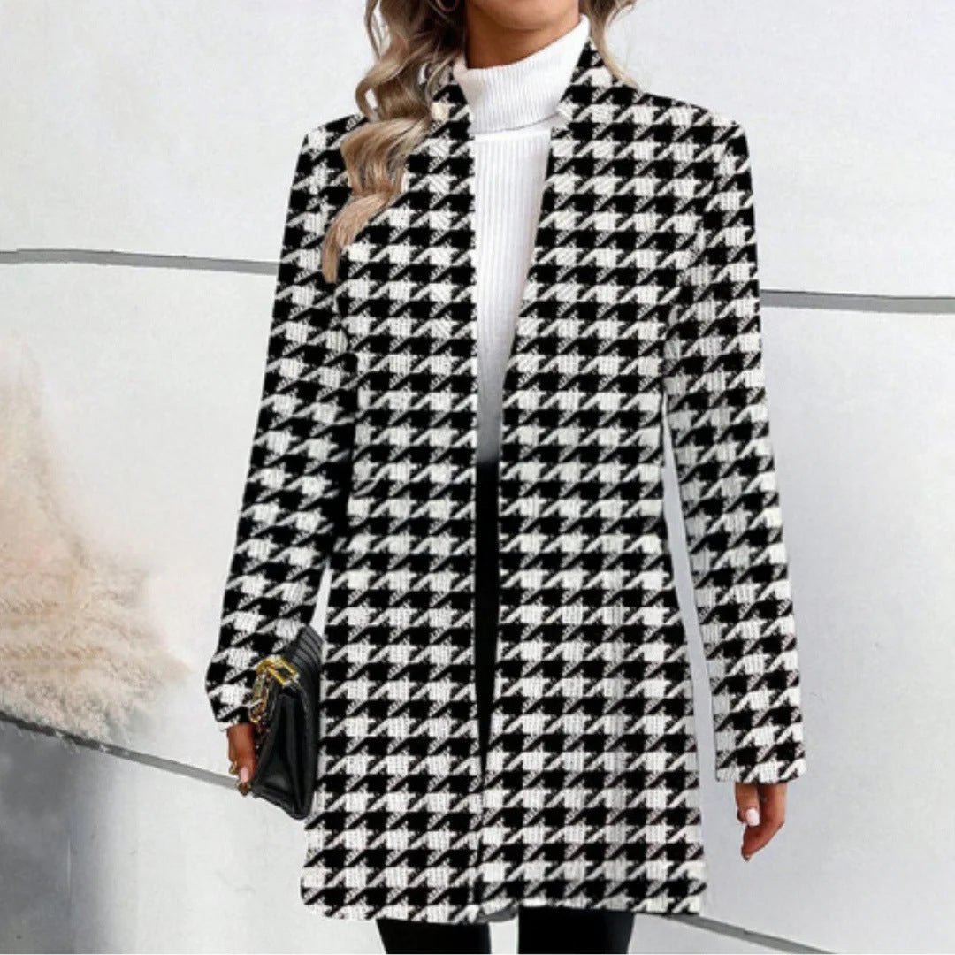Elegant checkered coat for women Lune London