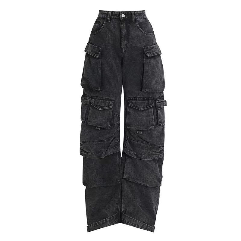Women’s cargo jeans, loose fit with multiple pockets and relaxed cut Lune London