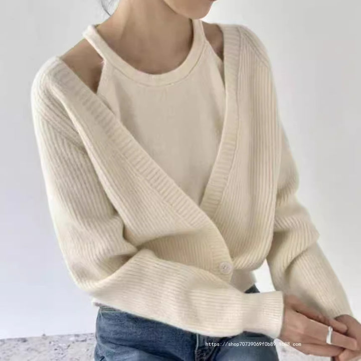 Knitted jacket for women with open cut and ribbed structure Lune London