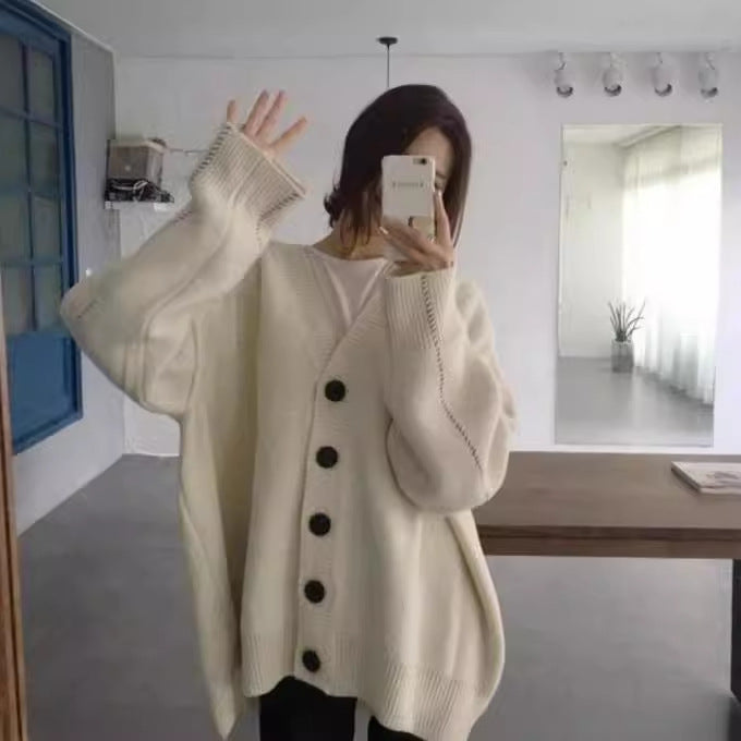 Casual knit jacket for women with oversized fit and large buttons Lune London