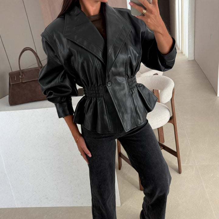 Veste en cuir designer pour femmes avec coupe cintrée et fronces Chic & Stil