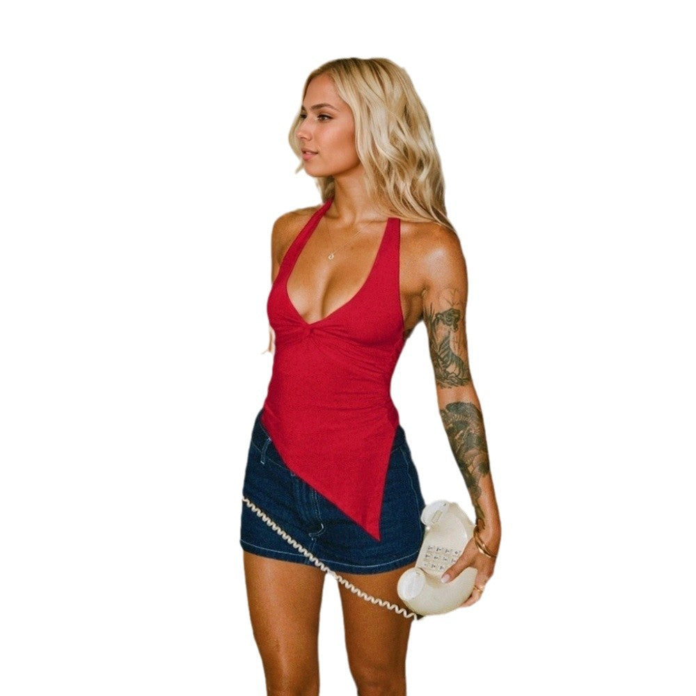 Top ajusté pour femmes avec décolleté en V profond et coupe asymétrique Chic & Stil