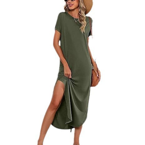 Casual maxi dress for women with side slit and pretty round neck Lune London