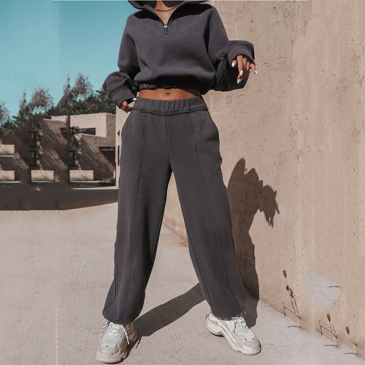 Women's casual hoodie with zipper and gathered hem Lune London