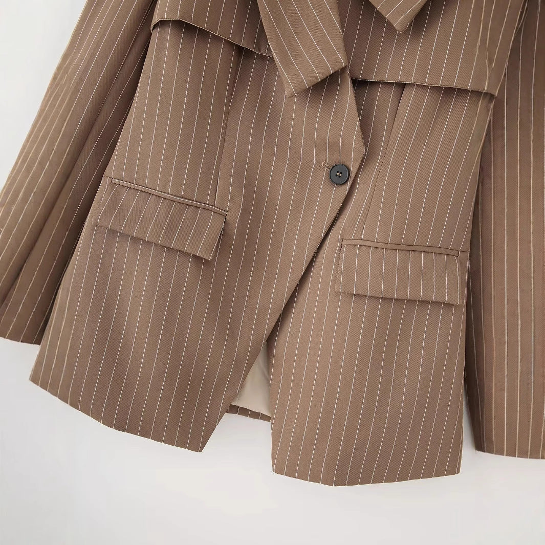 Striped blazer jacket for women with elegant collar and practical pockets Lune London