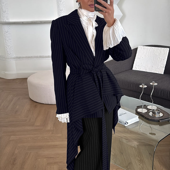 Elegant women's jacket with asymmetric cut and fitted design Lune London
