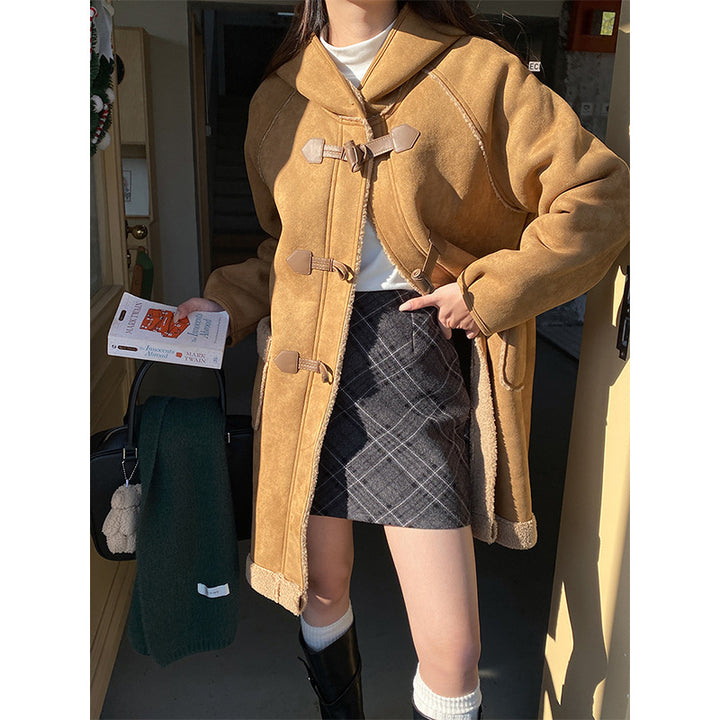 Women's fashionable parka jacket with practical snap button closure Chic & Stil