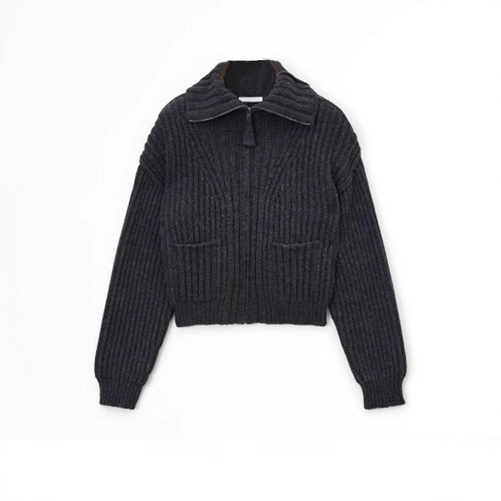 Pull en maille épaisse à la mode pour femmes avec col montant et poches pratiques Chic & Stil