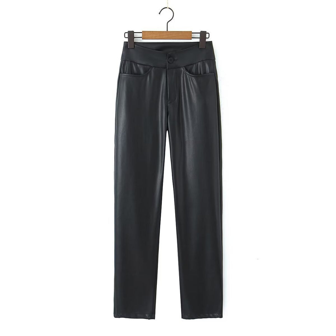 Synthetic leather slim fit pants for women with practical pockets Lune London