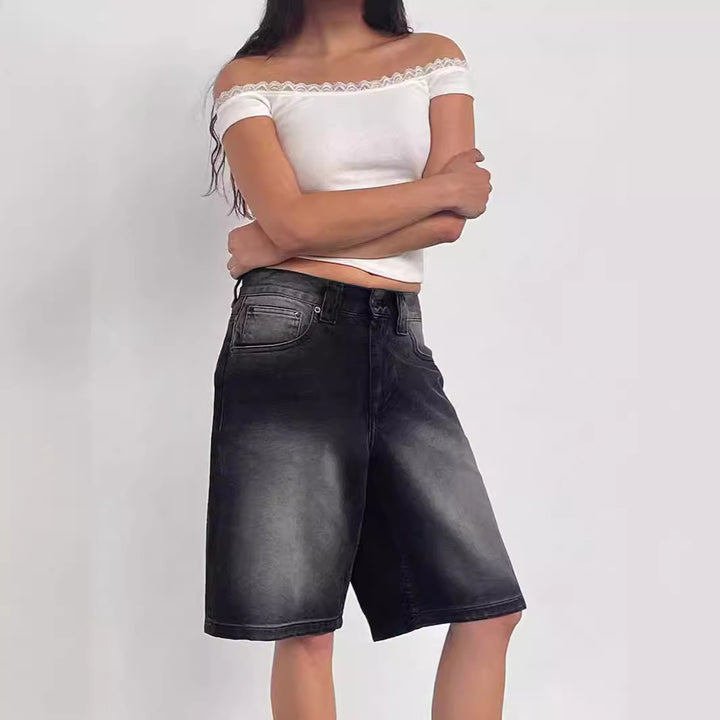 Women's casual denim shorts with a wide cut and high side pockets Lune London