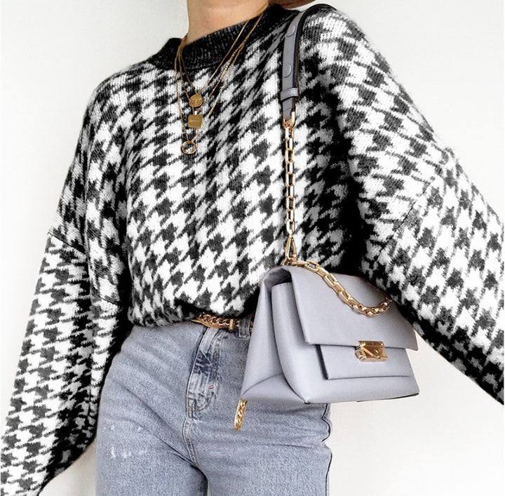 Sweater en tricot oversize pour femmes avec motif à carreaux Chic & Stil