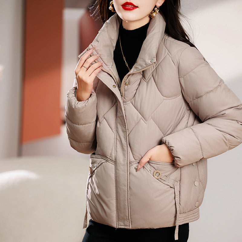 Ladies short quilted jacket with hood and practical pockets Lune London
