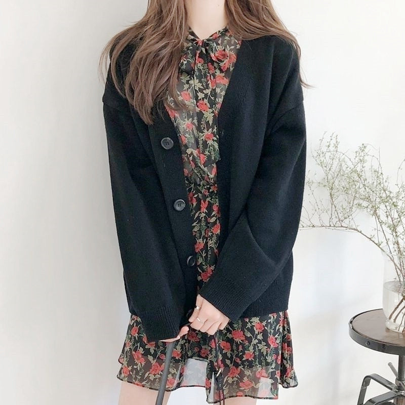 Knitted jacket for women with soft material and dropped shoulders Lune London