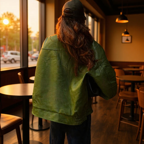Veste décontractée en faux cuir pour femmes avec poches pratiques et design moderne Chic & Stil