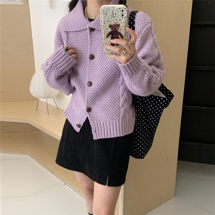 Women thick knit cardigan with contrasting buttons and a textured design Lune London