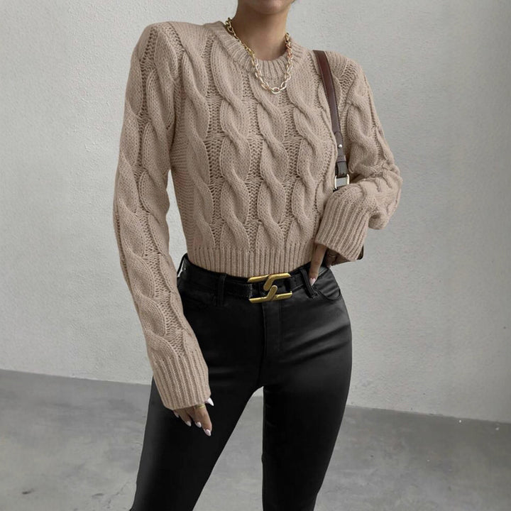 Women's chunky knit sweater with twisted pattern and high collar Lune London