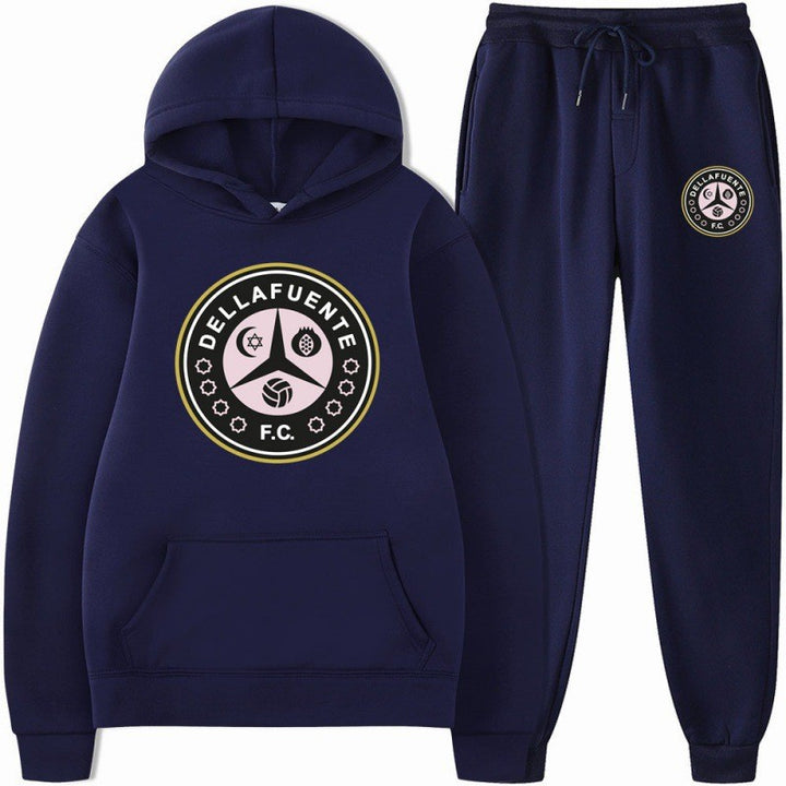 Women's tracksuit with sporty logo and comfortable fit Chic & Stil