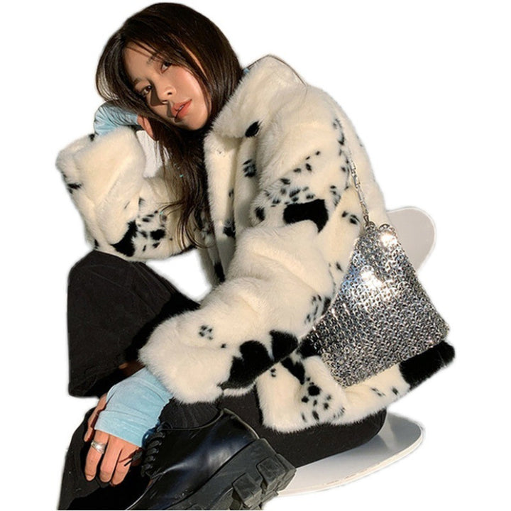 Comfortable plush jacket for women with cow pattern Lune London
