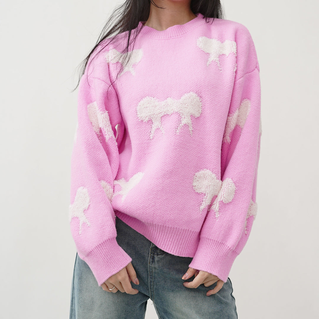 Casual women's sweater with a unique animal print design Lune London