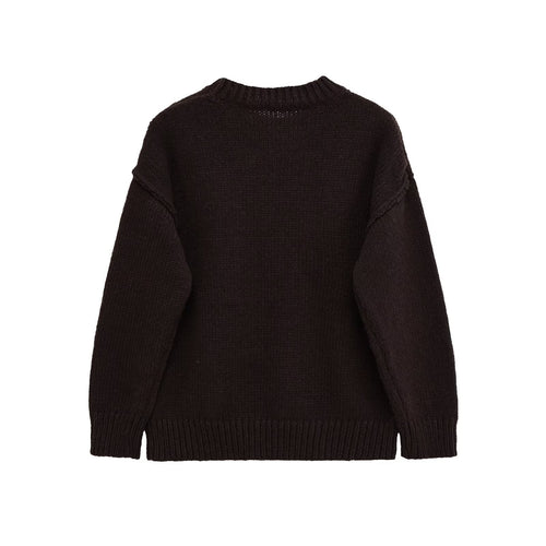 Casual knitted sweater for women with round neck and drop shoulders Lune London