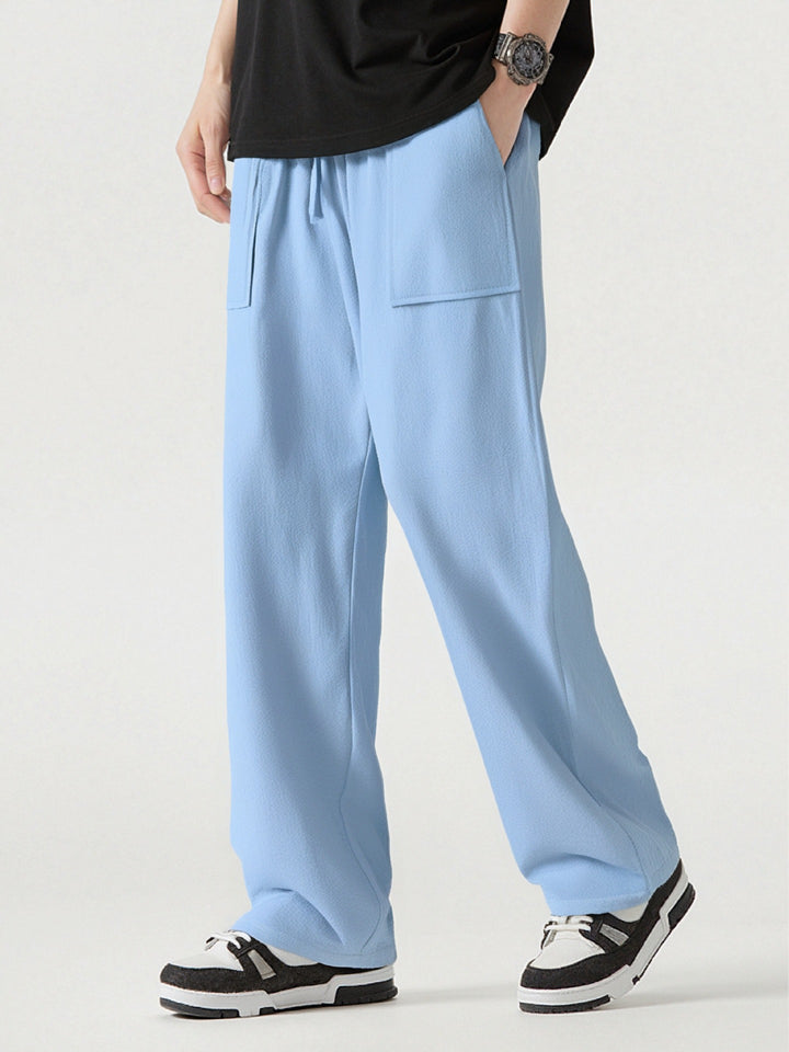 Casual cargo pants for men with practical pockets and elastic waist Lune London