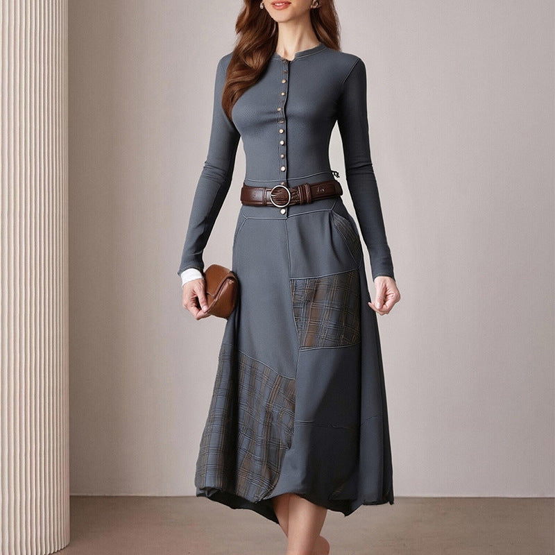 Robe midi élégante pour femmes avec boutonnières et détails contrastés Chic & Stil