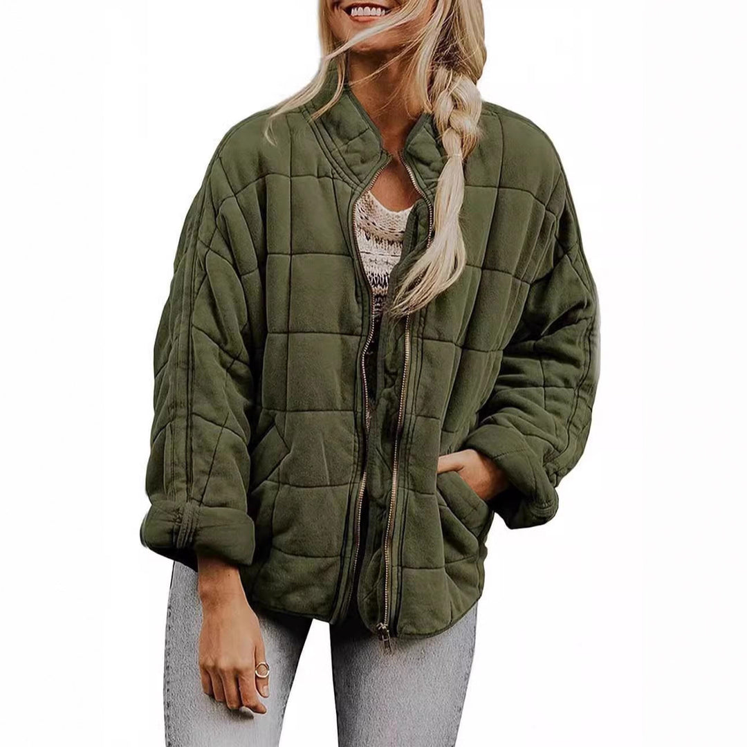 Quilted jacket for women with high collar and practical pocket Lune London